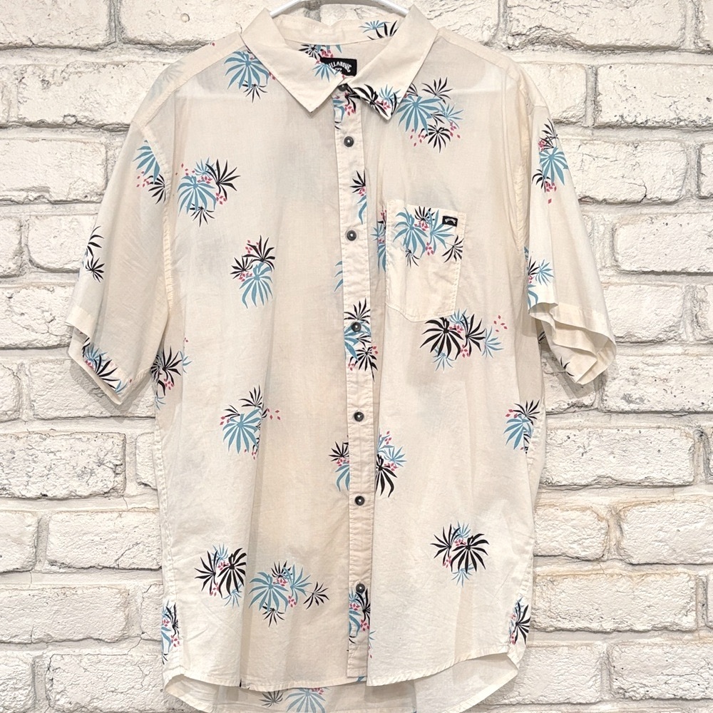 Billabong Men’s ‘Sunday’s’ Woven button up Short Sleeve,, Excellent cond!
